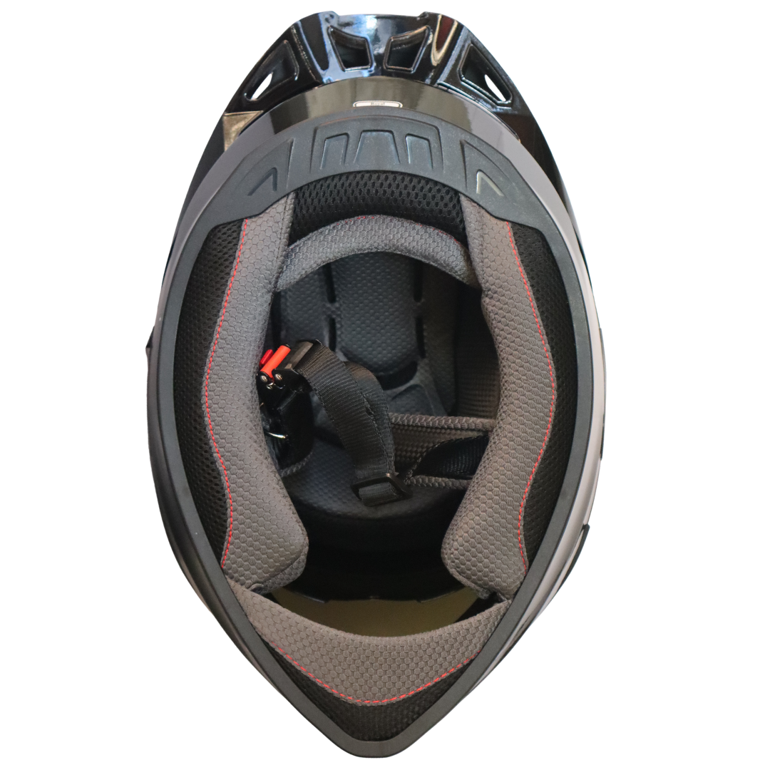 RO8